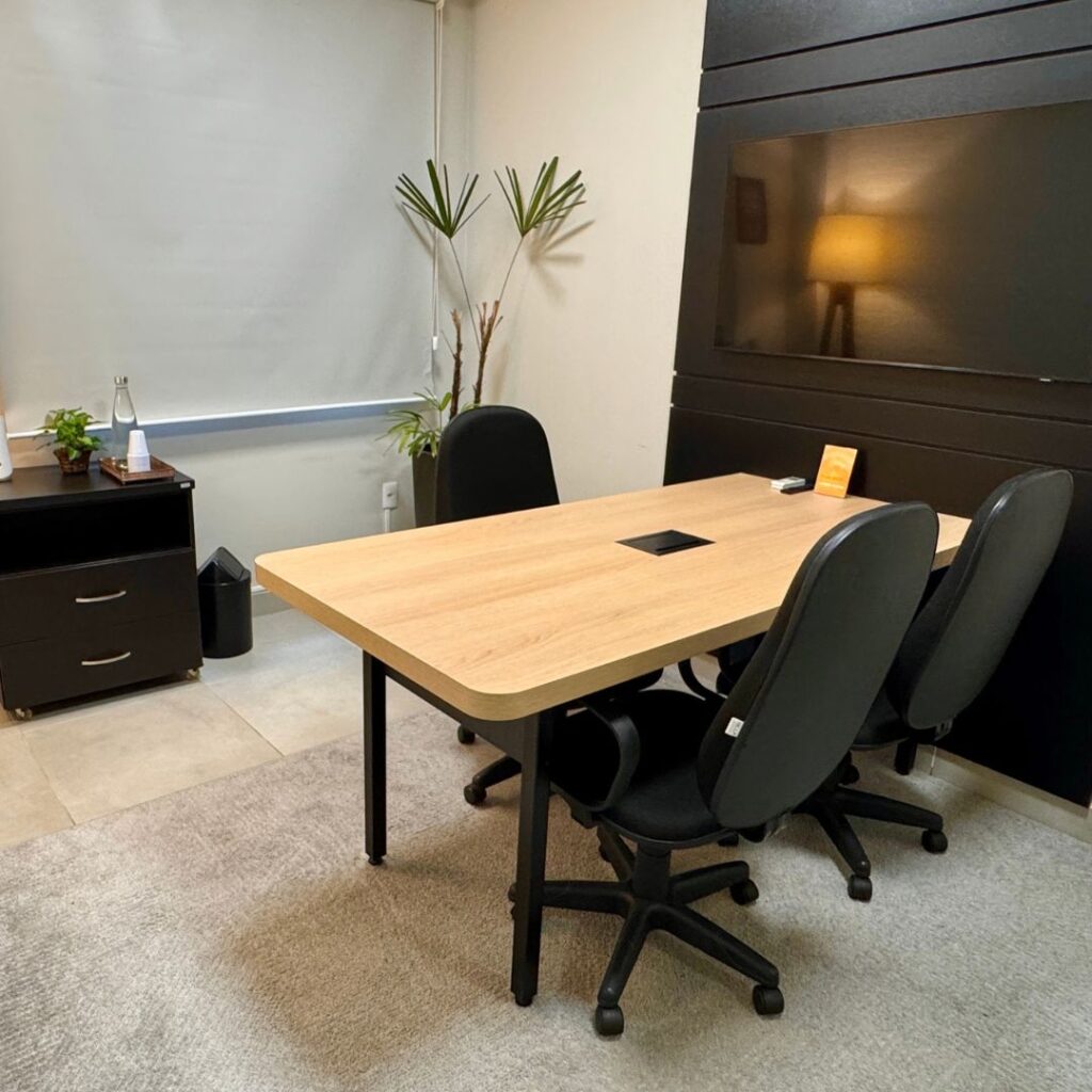 Sala de reunião em coworking em Blumenau